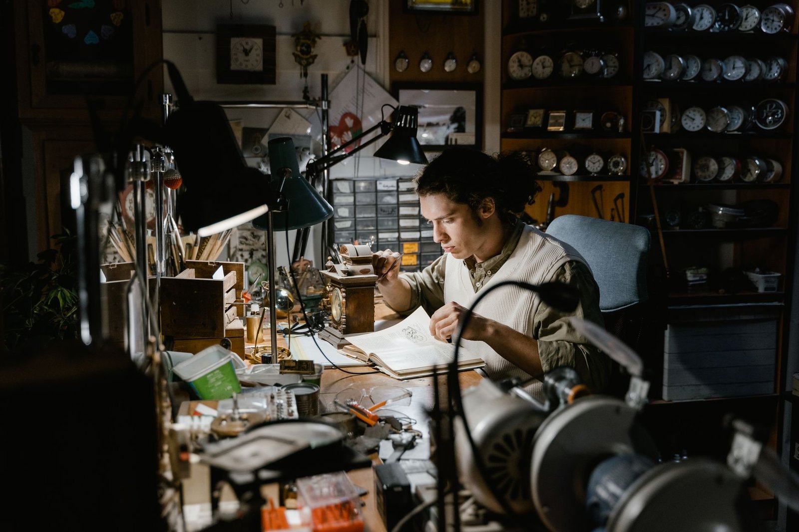 The Enduring Allure of Vintage Watches: More Than Just Time