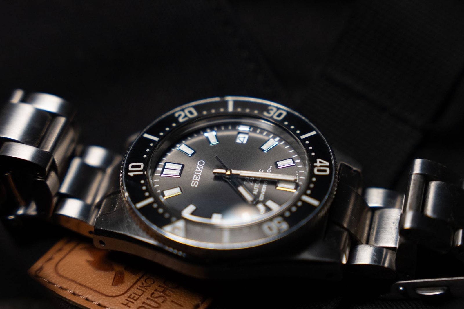 The Rolex Submariner: A Deep Dive into Its Iconic Status and Investment Potential