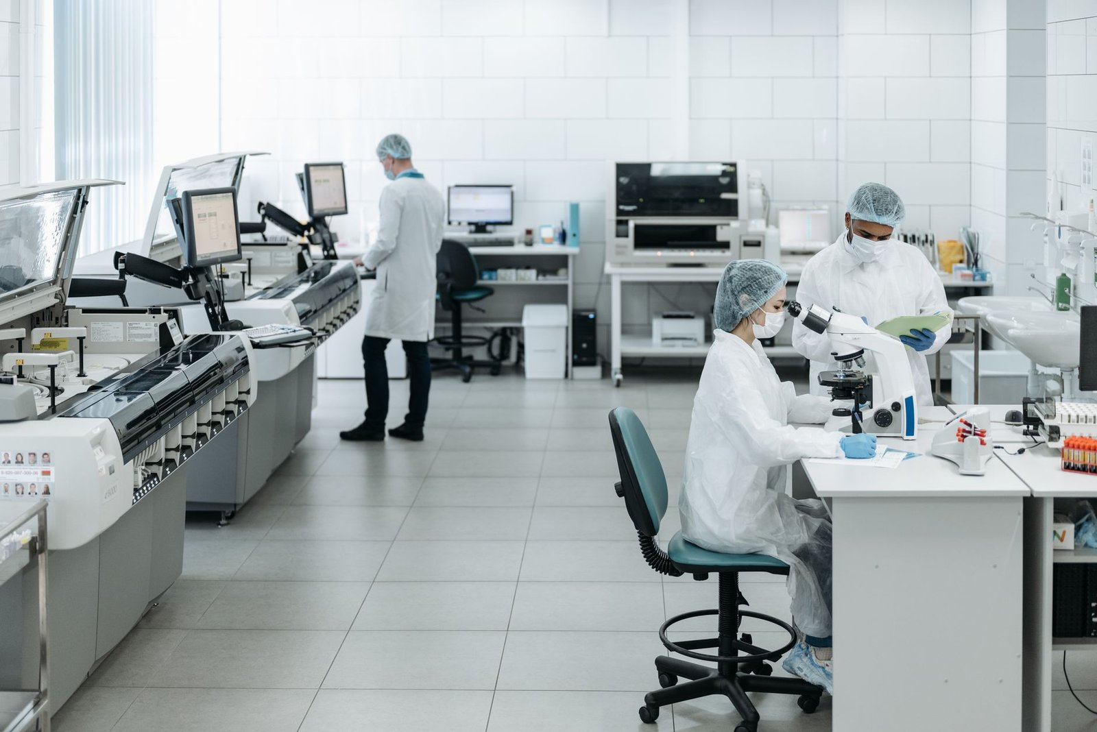 The 2026 Reality of Personalized Medicine: Your DNA, Your Doctor, Your Decisions