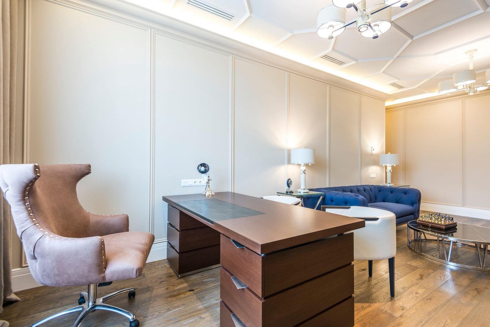 Celebrity Home Offices: Designing Your A-List Workspace in 2026